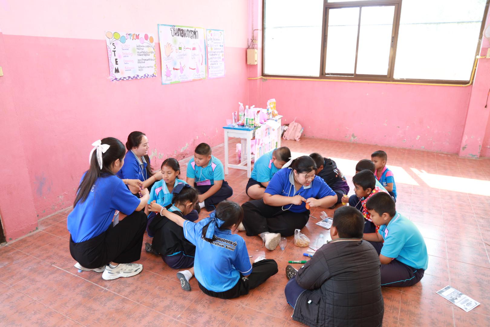 158. วันที่ 27 มกราคม 2569 โปรแกรมวิชาวิทยาศาสตร์ทั่วไป ได้จัดค่ายสเต็มศึกษาให้กับนักเรียนชั้นประถมศึกษาปีที่1-6 ณ โรงเรียนอนุบาลคลองขลุง จ.กำแพงเพชร